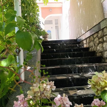 Apartment Rita セニ エクステリア 写真