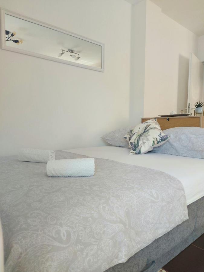 Apartment Rita セニ エクステリア 写真